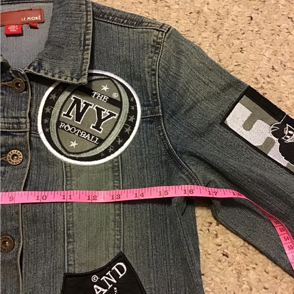 LE MORE FOOTBALL PATCH JEAN DENIM JACKET WOMENS MED EUC PHILA CHICAGO OAKLAND EY - Picture 5 of 6